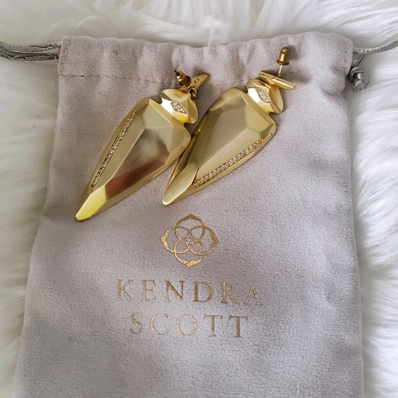 Kendra Scott Jewelry - Kendra Scott gold earrings!